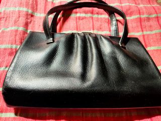 (Category: ) located in . Submitted by karlam (Listing ID 1097397486, Image 1). Description: .