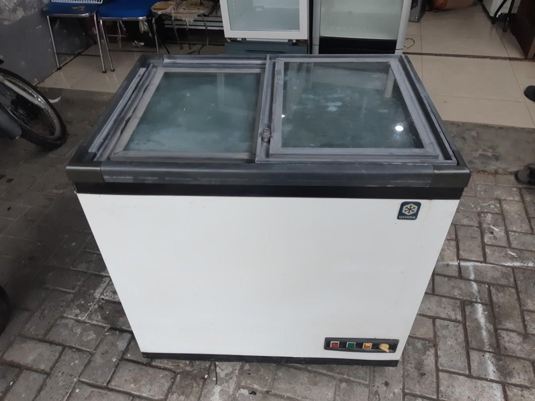 Freezer uchida 200 liter top