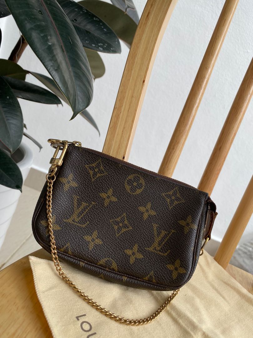 lv pochette mini