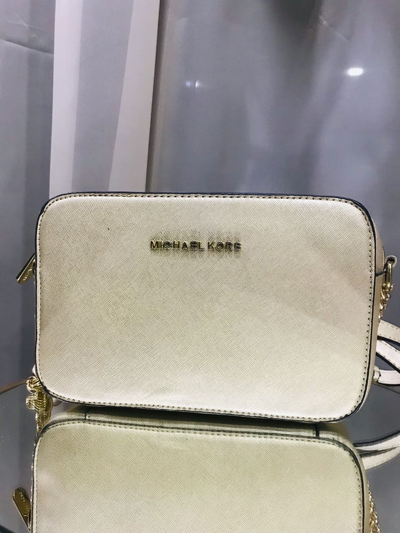 Michael kors gold sling bag hot sale