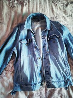 (Category: ) located in . Submitted by hautewear (Listing ID 1097489599, Image 1). Description: .