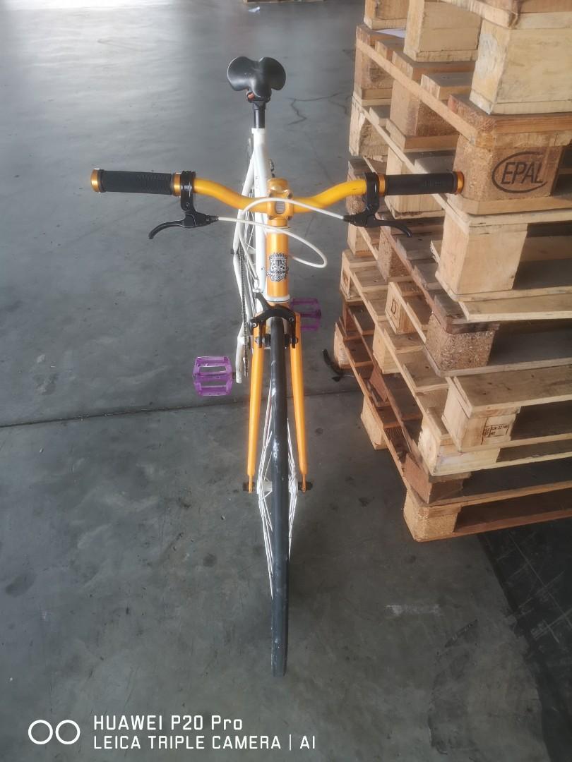 Rare 2012 Mongoose Maurice Fixed Gear Bicycle Sports Equipment
