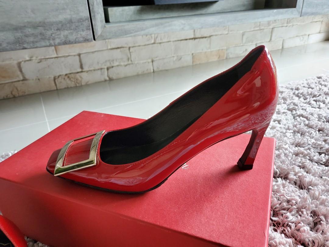 Roger vivier outlet red heels