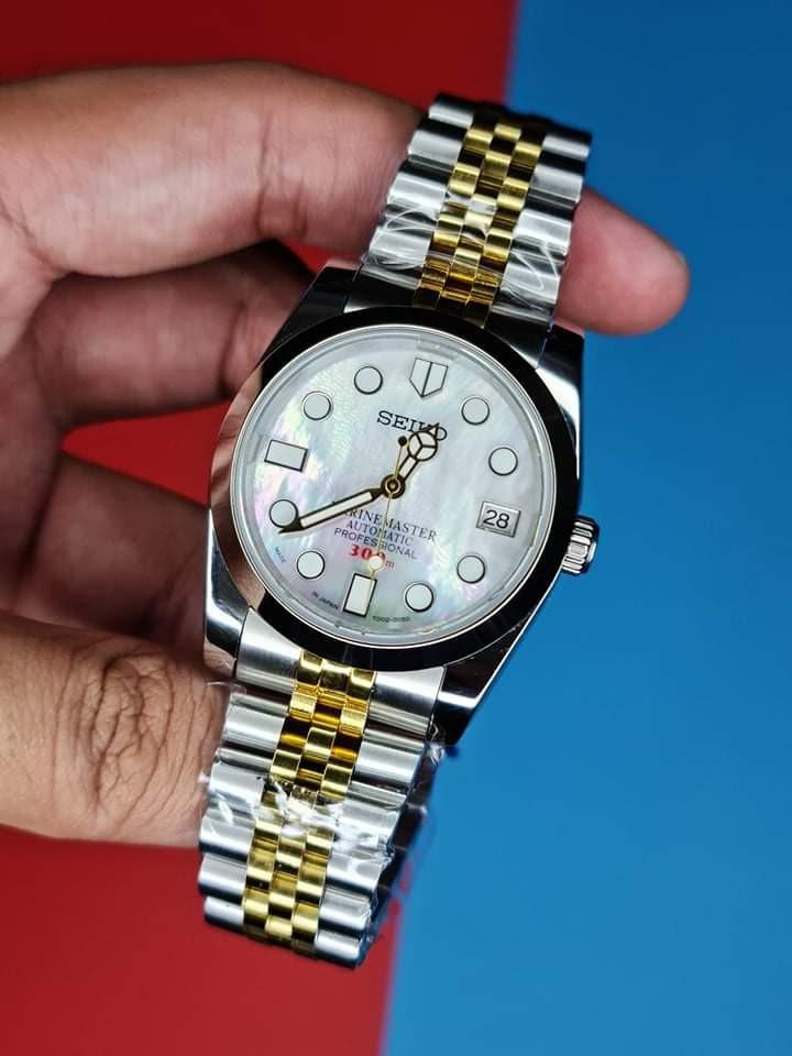 Seikolex "Explorer" 36mm Mod (Category: Luxury Watches) located in Manila. Submitted by markwrist07 (Listing ID 1097371755, Image 1). Description: Seikolex “Explorer” Homage Mod 40mm -904L stainless case and bracelet -Sapphire Crystal -Seiko NH35a -Mercedes Handset -Screwdown Crown -Super Oyster Bracelet -Milled Sub Clasp -6months warranty https://www.facebook.com/groups/1113786732451020/?ref=share Price: 13,000PHP Pm us for pre orders! https://w
