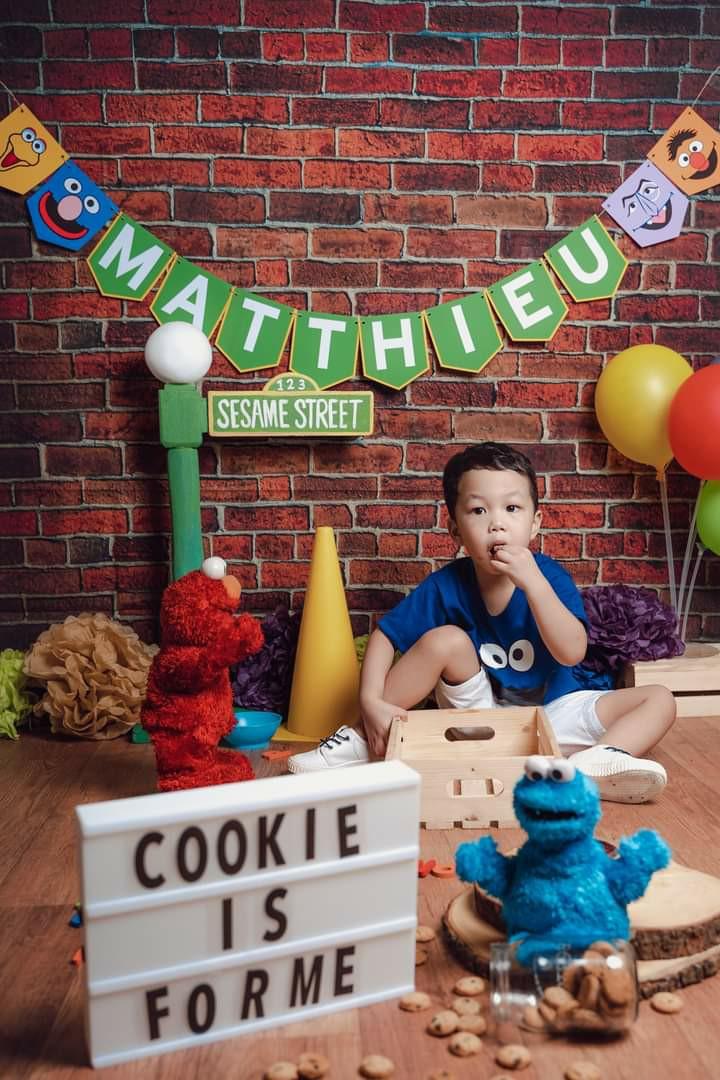 Sesame Street Pole FOR RENT, Babies & Kids, Babies & Kids Fashion on