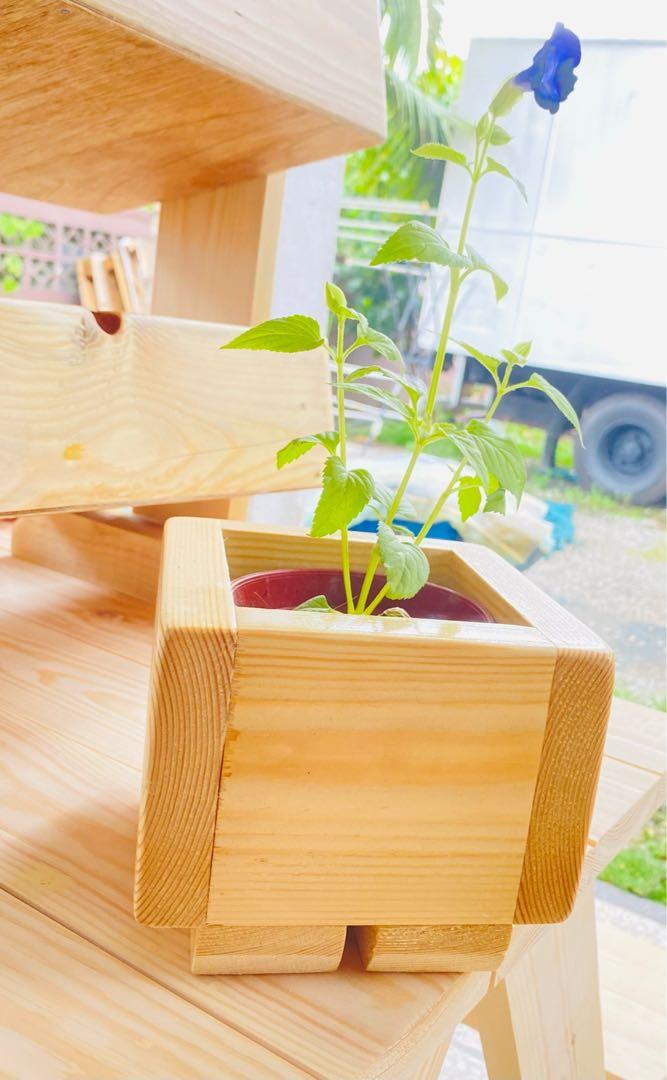 Small wooden planter box for 4” pot, Furniture & Home Living, Gardening