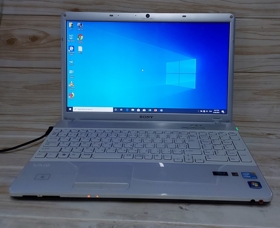 Sony Vaio Core i5 1st Gen 4gb ram ddr3 320gb Storage Wifi Ready