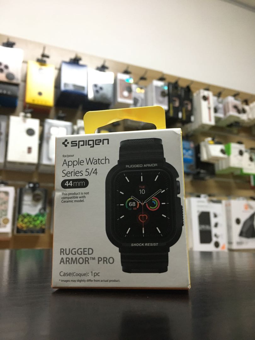 Spigen Rugged Armor PRO for Apple Watch Series SE 6 5 4