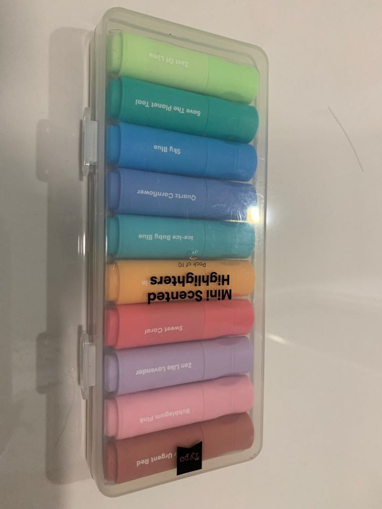 Typo mini highlighters in pastels