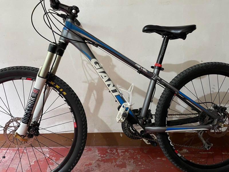 Used Giant Revel Sports Equipment Bicycles Parts Bicycles on