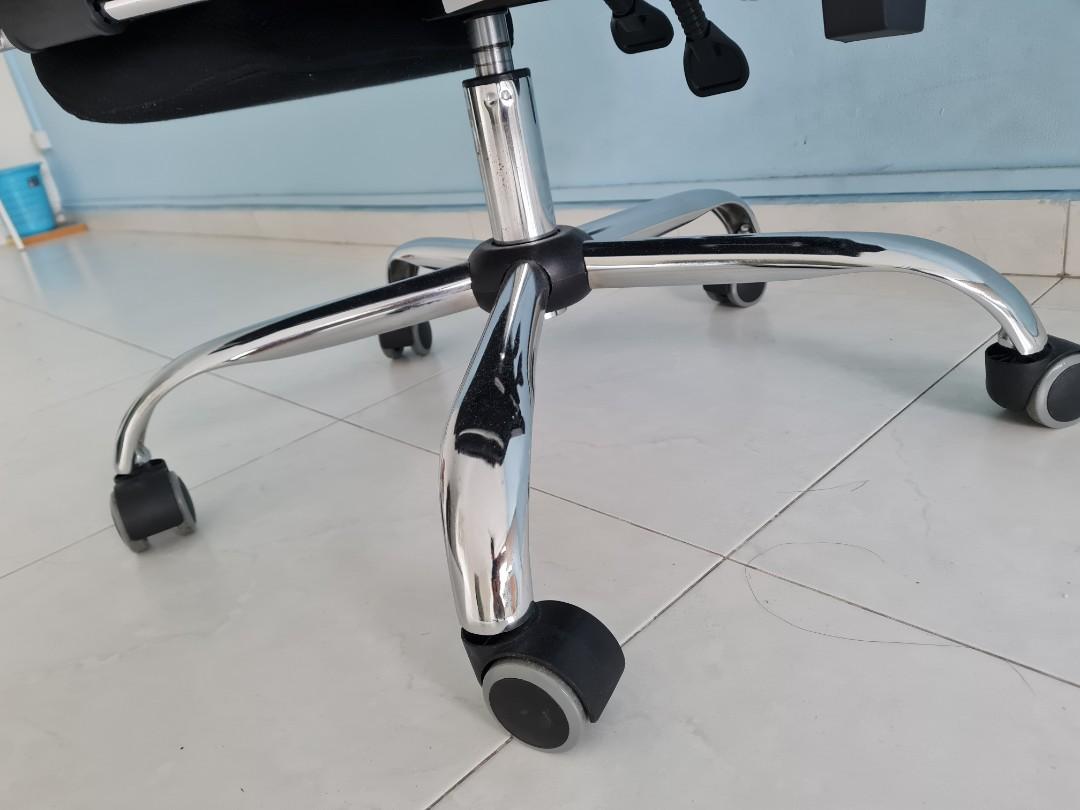 Xiaomi Hbada Ergonomic Gaming Chair With Head rest and leg rest