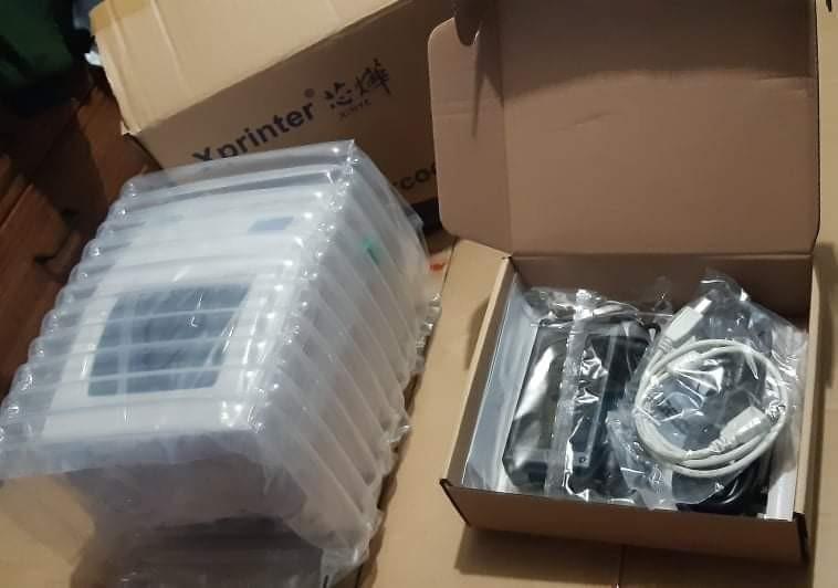 Xprinter 460B Bluetooth/Cellphone USB Thermal Printer Waybill Express Sticker Label Printer free stickers (Category: Printers, Scanners & Copiers) located in Quezon City. Submitted by ladyowned (Listing ID 1097431681, Image 3). Description: Xprinter 460B Bluetooth/USB version with Ready Stock ♥️Complete inclusion with free stickers ✨One-to-one assistance for installation. ✨Cellphone printing with free APP. Support Bluetooth/USB connection, you ca