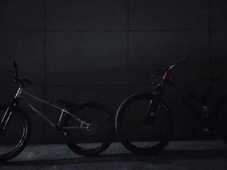 （分類：）位於 。 由 ansonng18 提交（商品編號 1091828407，圖片 1）。簡介： 。
