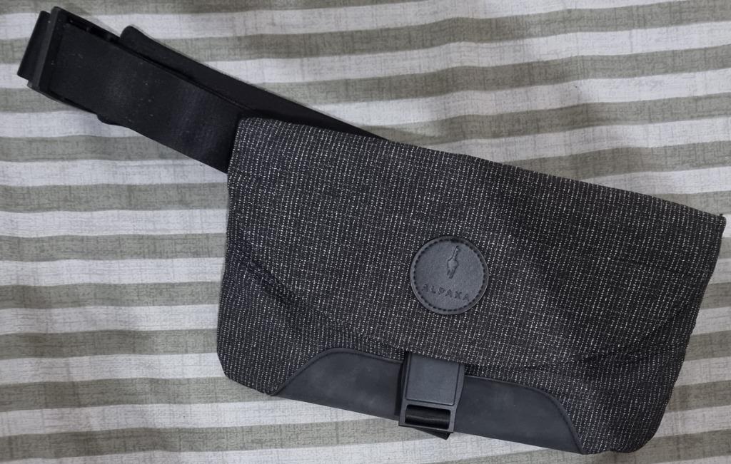 Alpaka Air Sling Bag Men s Fashion Bags Sling Bags on Carousell