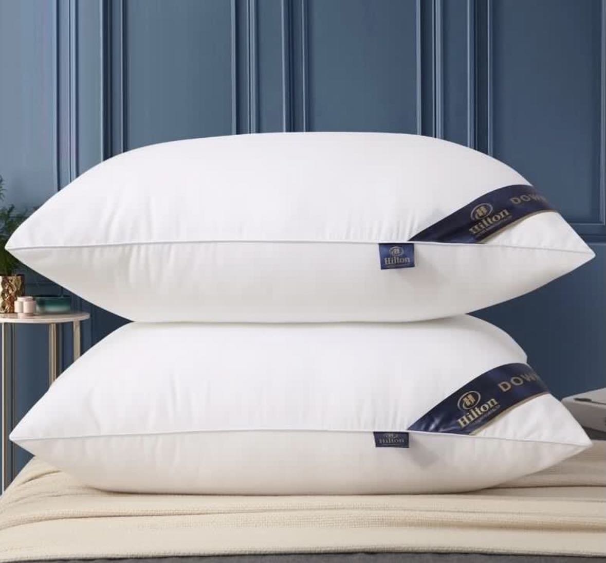 Hilton top down pillows