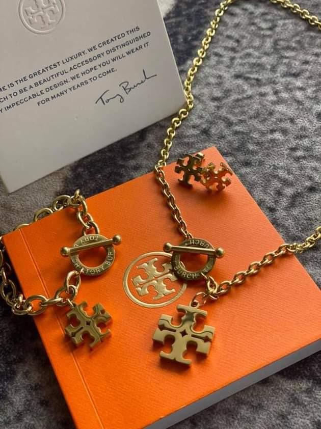 💯Authentic Tory Burch Jewelry SET for Women 🇺🇸🇺🇸, Women's Fashion,  Jewelry & Organizers, Necklaces on Carousell
