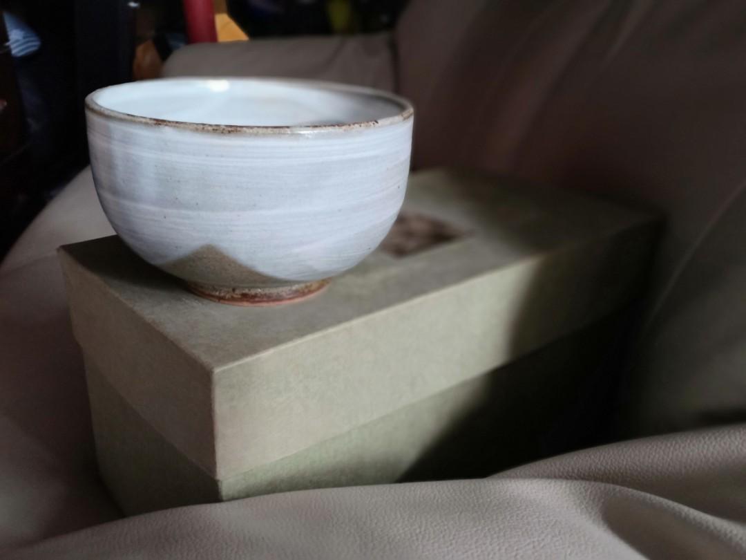 Brushed Stoneware Bowls from Japan (Category: Other Kitchenware & Tableware) located in Las Pinas. Submitted by 4rty1 (Listing ID 1091871127, Image 2). Description: In excellent condition and brand new 5pcs Brushed Stoneware Bowls (with box) For dimensions kindly see last 3 photos..