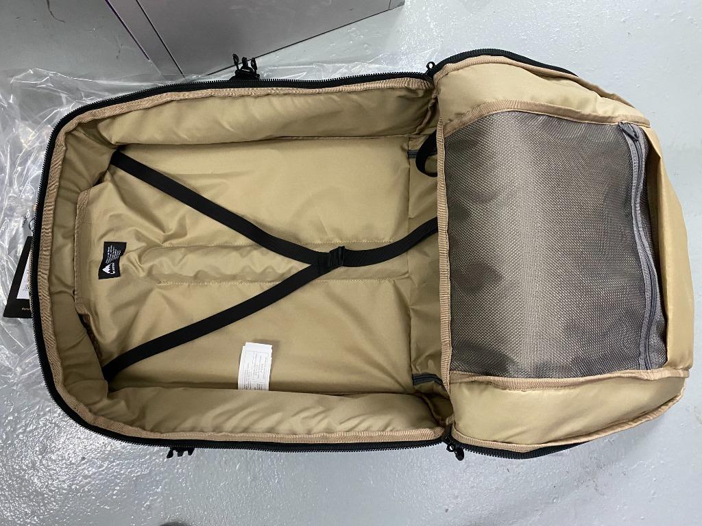 Burton Multipath 40L Carry-On Travel Bag 美國著名板仔拖喼-迷彩色