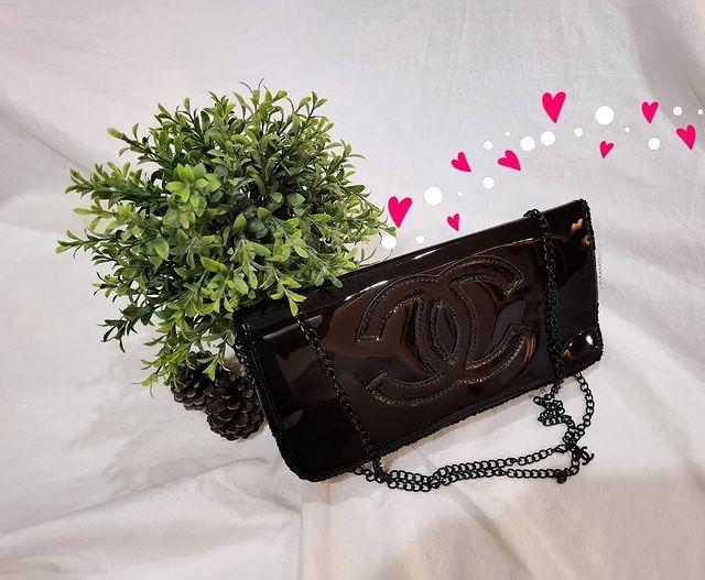 Chanel beaute crossbody bag price new arrivals