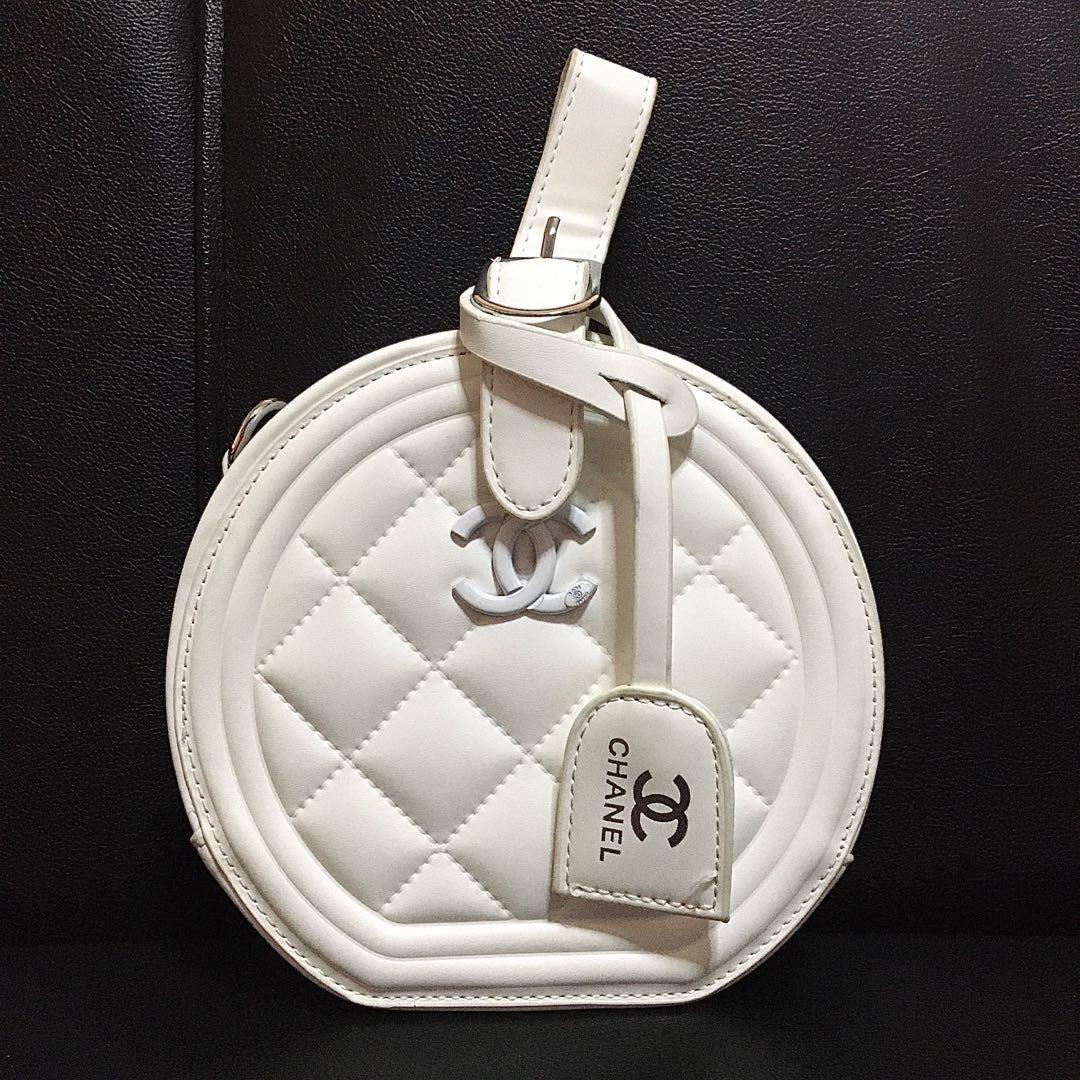 Chanel round bag outlet white