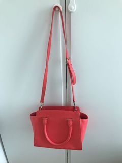 （分類：）位於 。 由 heggiii 提交（商品編號 1091802385，圖片 1）。簡介： 。
