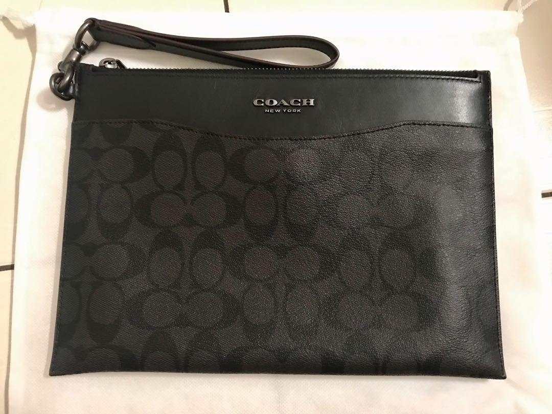 Coach clutch price new arrivals