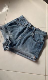 (Category: ) located in . Submitted by shopwithz (Listing ID 1091842708, Image 1). Description: .