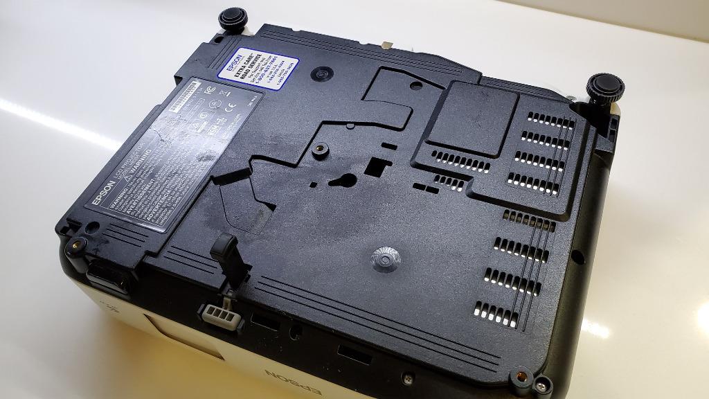 Epson VS250 SVGA HDMI 3LCD Projector w horizontal & vertical keystone