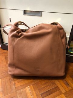 （分類：）位於 。 由 sellingstuff322 提交（商品編號 1091748332，圖片 1）。簡介： 。