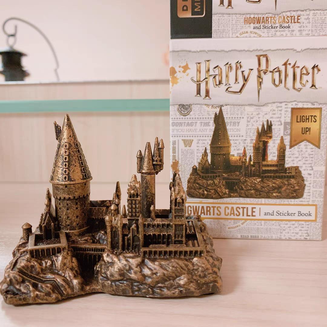 Harry potter hogwarts castle and shop sticker book