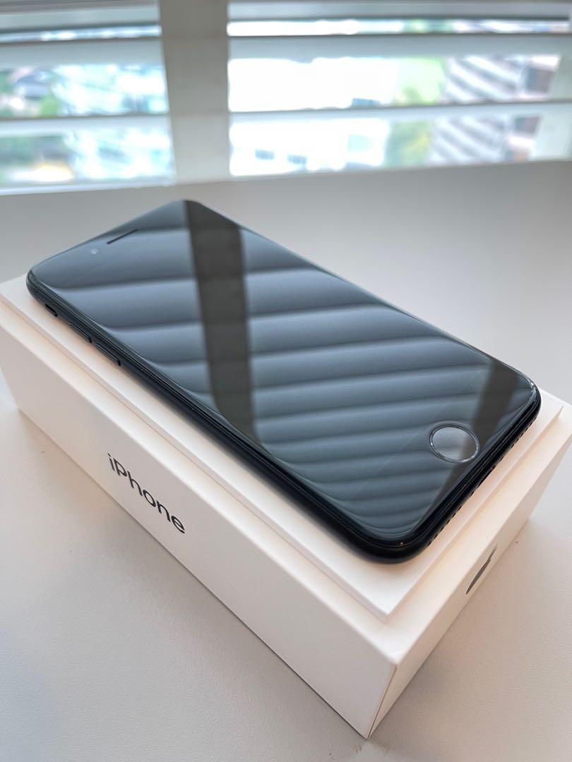 Iphone Se 128gb Black Mobile Phones Gadgets Mobile Phones Iphone Iphone Se Series On Carousell