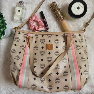 (Category: ) located in . Submitted by missgeexx (Listing ID 1091758714, Image 1). Description: .