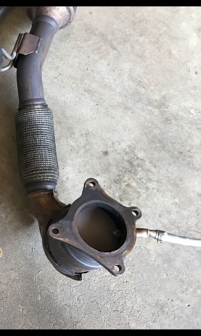 Mk6 gti stock downpipe unoperated Car Accessories Accessories on