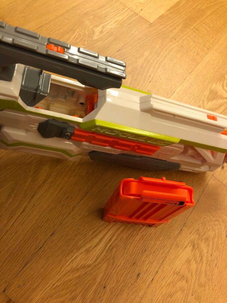 nerf modulus+ attachments （分類：動作及對戰玩具）位於 Hong Kong。 由 spicyicicle 提交（商品編號 1091864701，圖片 6）。簡介： nerf modulus 90% new still functional 正常運作 include 6 dart clip/magazine include attachments 包配件 no box no bullets 唔包子彈。