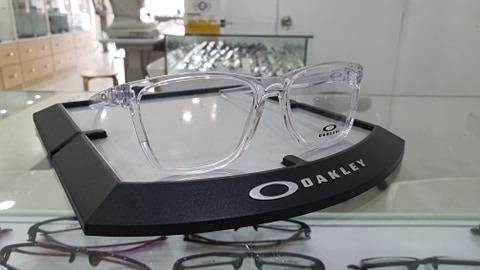 ORIGINAL Oakley Centerboard OX8163-03 Polished Clear, Men's Fashion,  Watches & Accessories, Sunglasses & Eyewear on Carousell