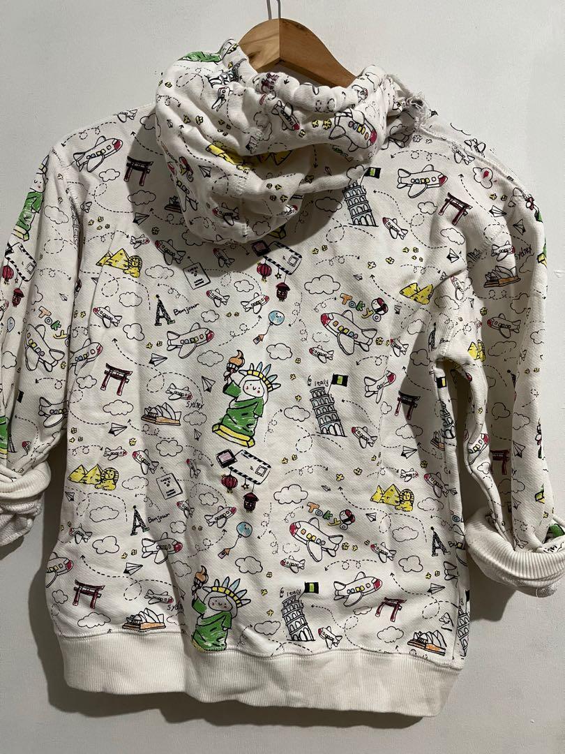 Pullover Jacket (Category: Coats, Jackets and Outerwear) located in Taguig. Submitted by impulsivemoims (Listing ID 1091806903, Image 3). Description: Pullover Hooded Jacket Size: S-Semi Large Color: White base with print Condition: 10/10 Super cute travel themed print 😍😍😍 RFS: Decluttering ✅Discount for multiple items .