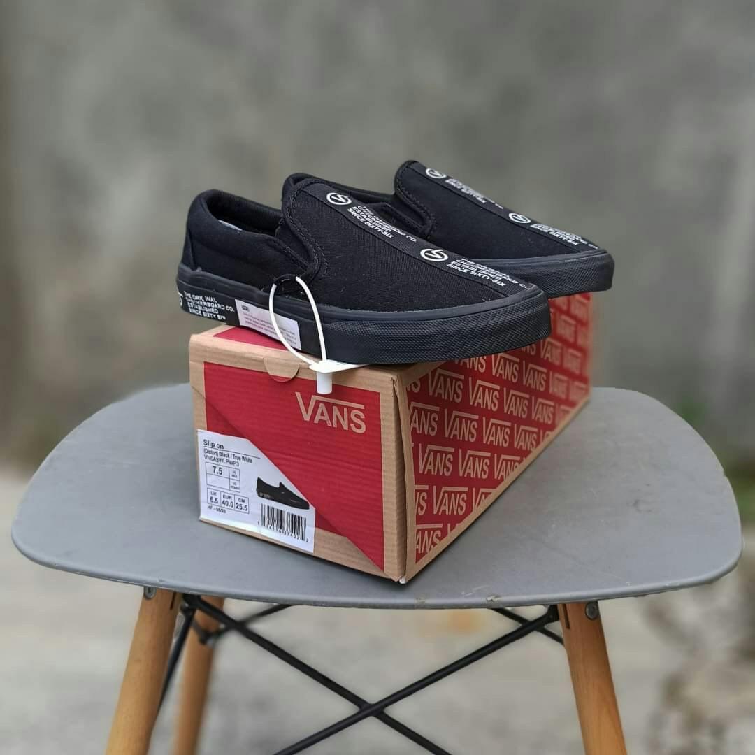 vans slip on distort