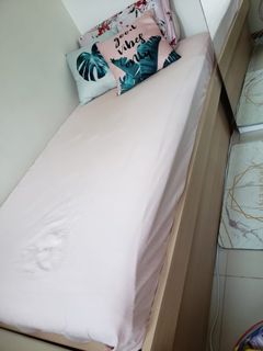 （分類：）位於 。 由 lunalu20 提交（商品編號 1091885730，圖片 1）。簡介： 。