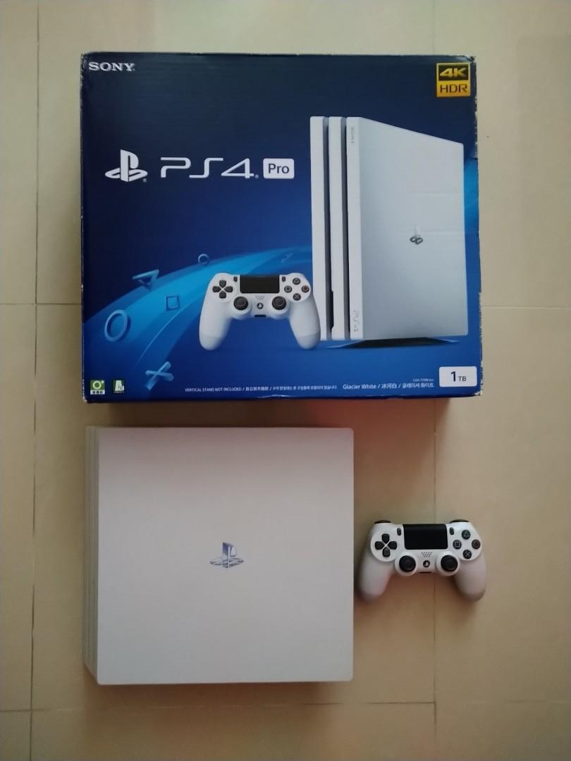 SONY PlayStation 4 PS4 PRO 香港行貨1TB 白色冰河白主機CUH-7218B-B02