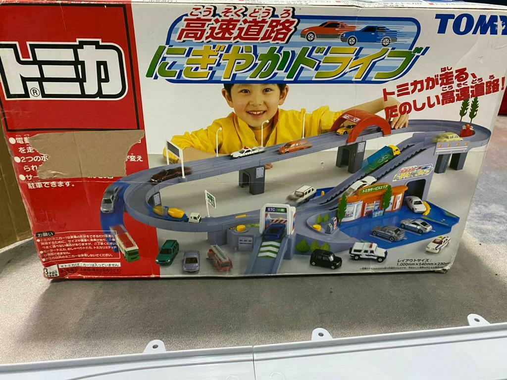 Tomica playset deals