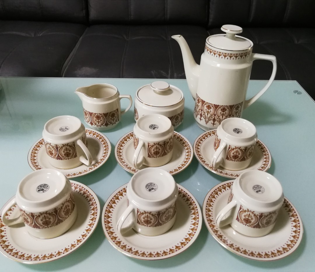 Vintage Crockery set, TV & Home Appliances, Kitchen Appliances, Kettles