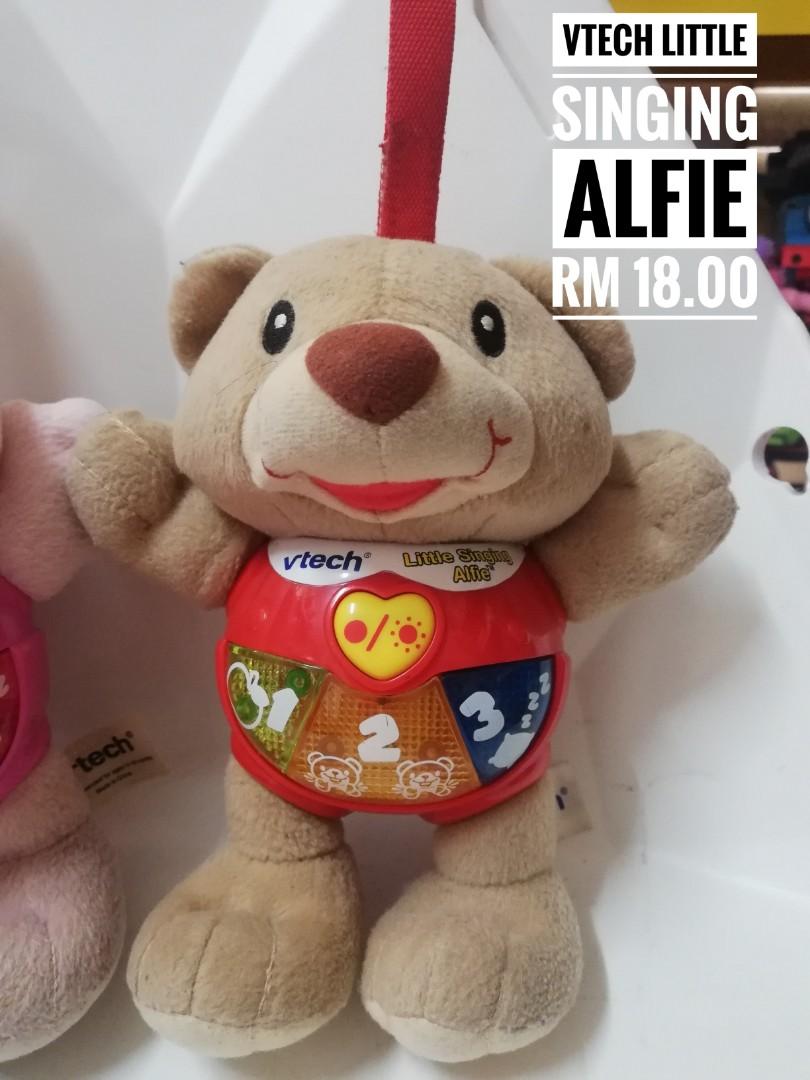 Little top singing alfie