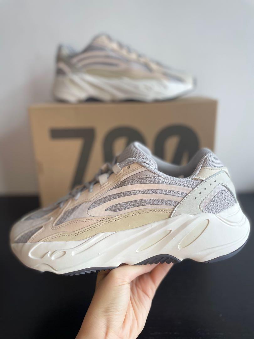 yeezy 700 cream