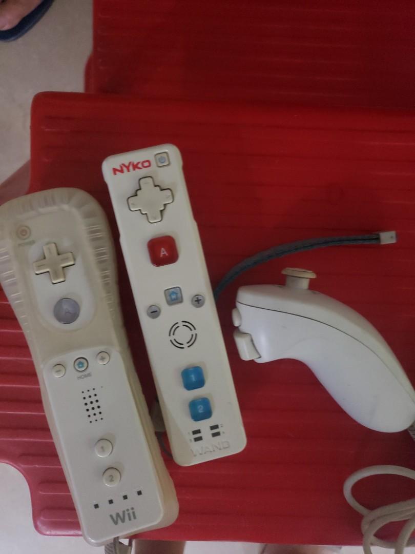 nintendo wii console with free games and rechargeable battery pack video gaming video games nintendo on carousell