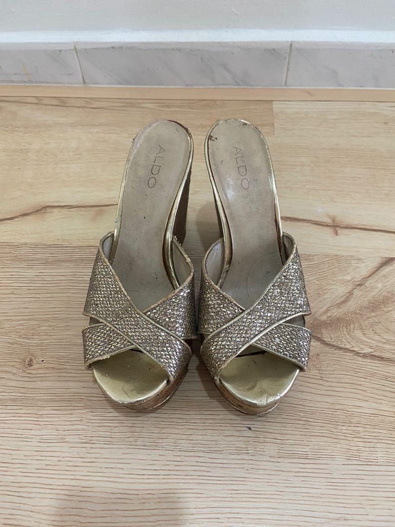ALDO WEDGES FOR SALE Women s Fashion Footwear Wedges on Carousell