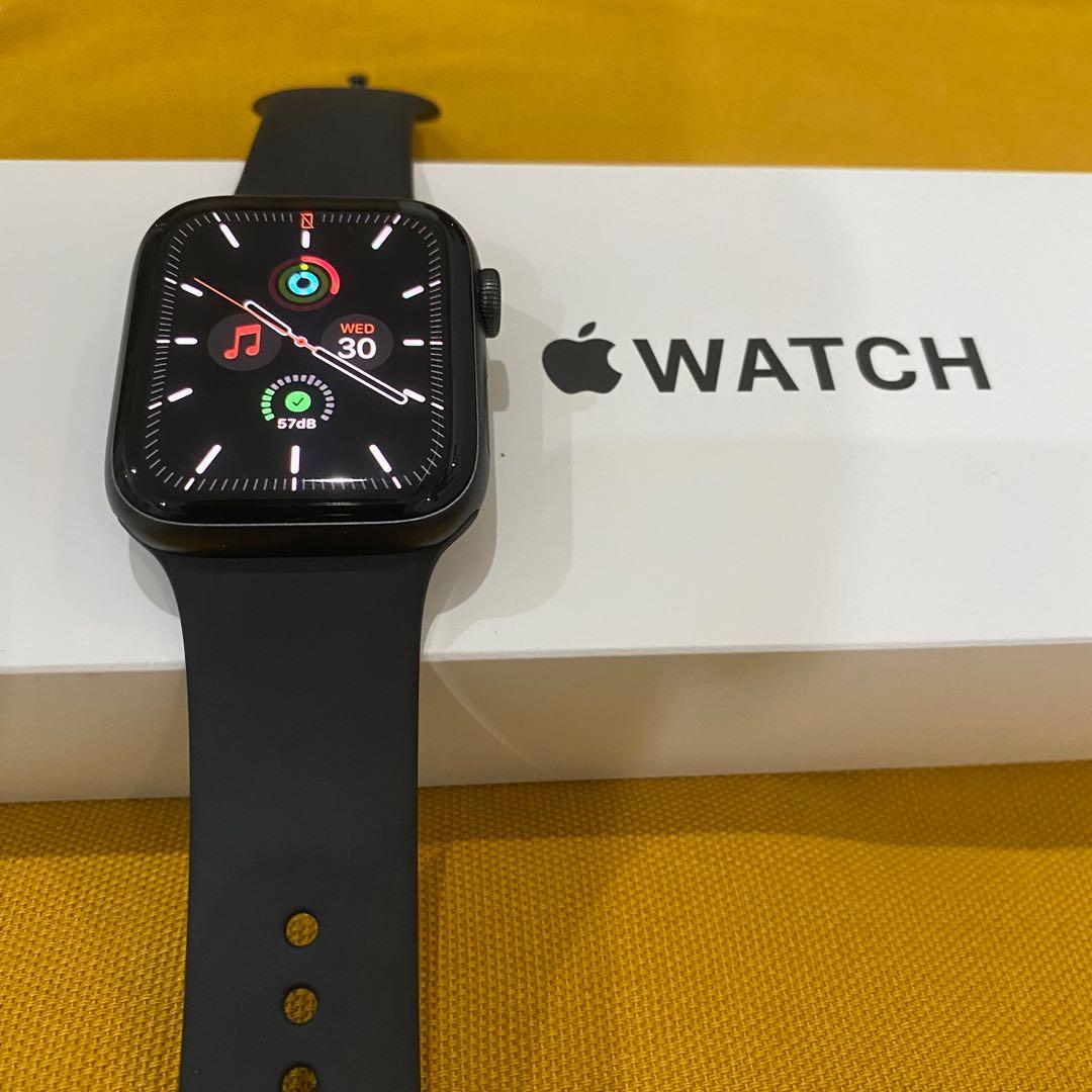 Apple Watch SE 44mmスペースグレイ