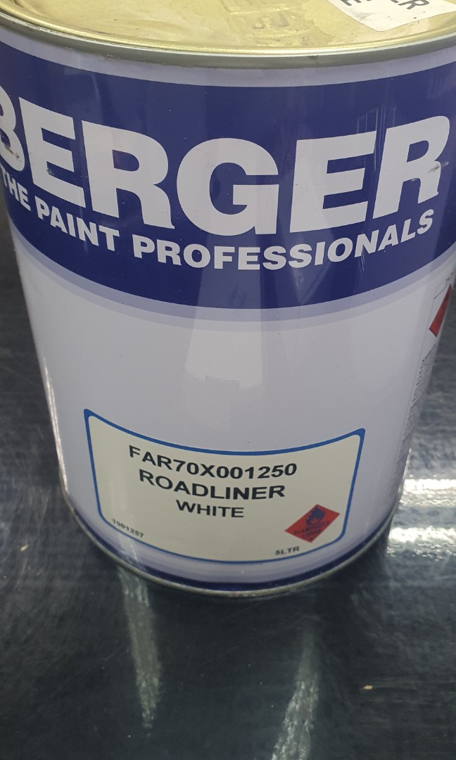 BERGER RoadLiner Paint 5 Litres, Furniture & Home Living, Home Decor