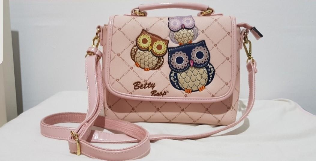 Betty Boop bag, Women's Fashion, Bags & Wallets, Purses & Pouches on  Carousell