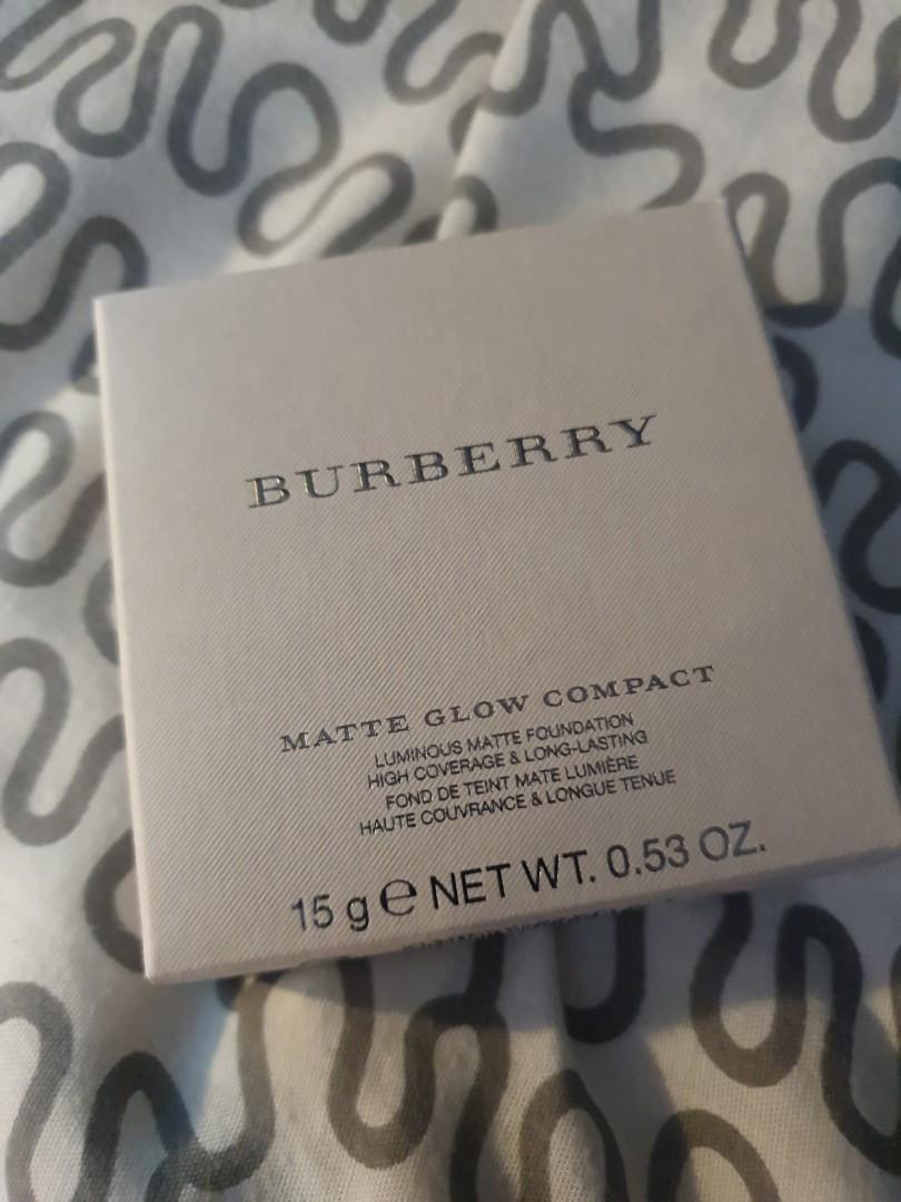 Burberry Matte Glow compact, Beauty & Personal Care, Face, Makeup on  Carousell