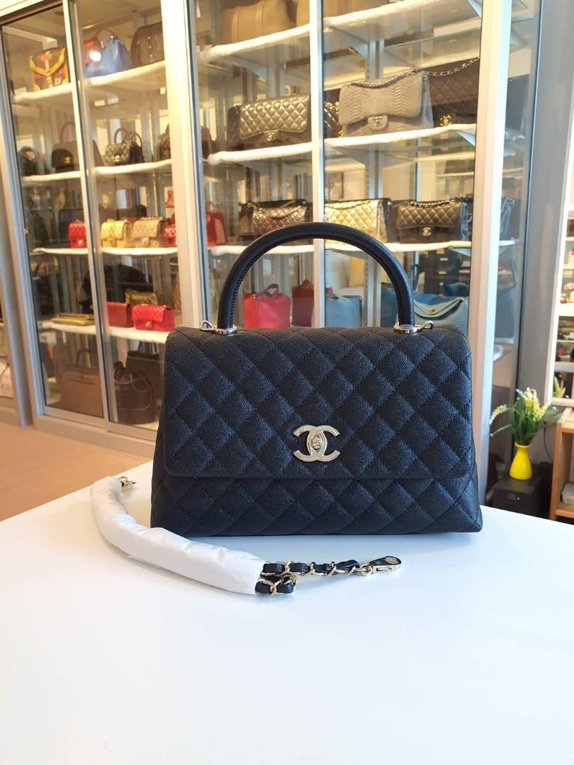 Chanel Coco Handle Medium Black Caviar Series 31, Luxury, Bags & Wallets on  Carousell